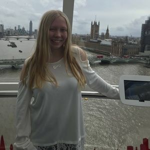 Meet your Posher, Juliana